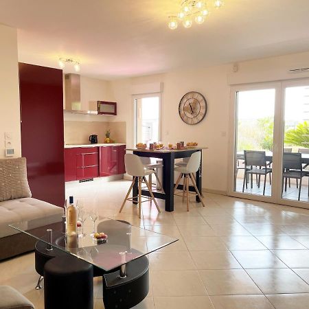 Tres Bel Appartement -Residence Avec Piscine Sur Le Toit Et Vue Panoramique Saint-Raphaël المظهر الخارجي الصورة